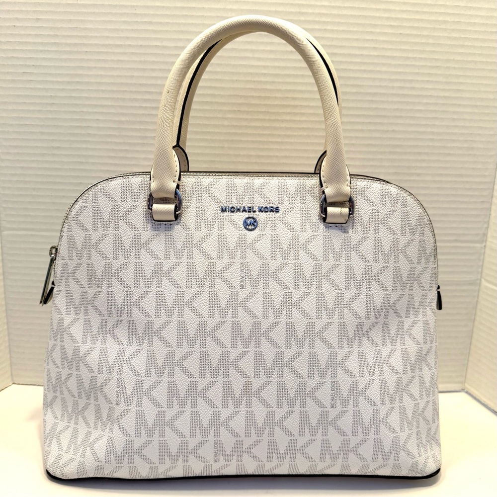 MICHAEL KORS Leather Cindy Large Dome Satchel Bag Crossbody - Picture 3 of 16